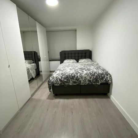 Appartement Deux Chambres Pres De Atomium Bruksela Zewnętrze zdjęcie