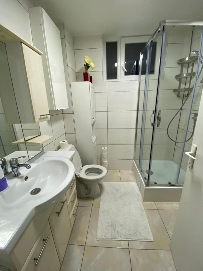 Appartement Deux Chambres Pres De Atomium Bruksela Zewnętrze zdjęcie
