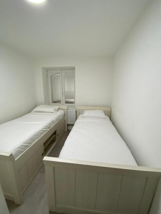 Appartement Deux Chambres Pres De Atomium Bruksela Zewnętrze zdjęcie